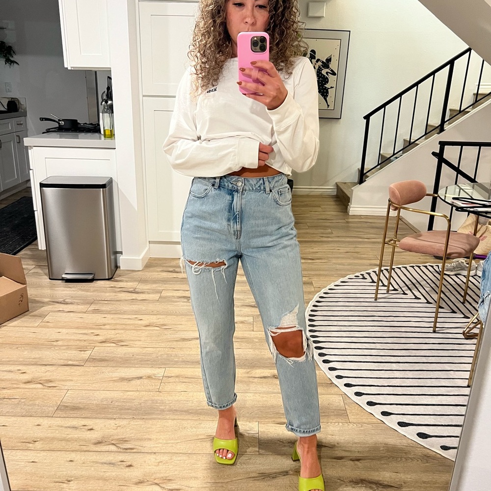 TOPSHOP Light Blue Distressed relaxed slim jeans